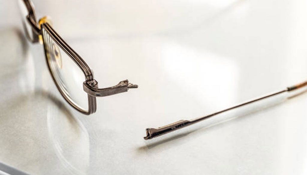 Petites réparations de vos lunettes au Togo et au Bénin