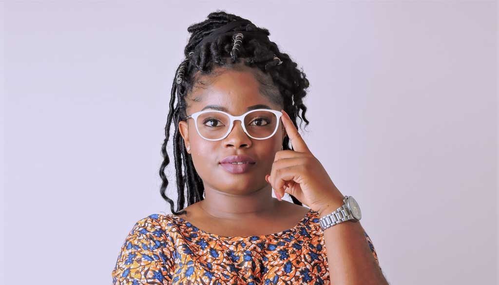 Nettoyage et entretien de lunettes au Togo et au Bénin
